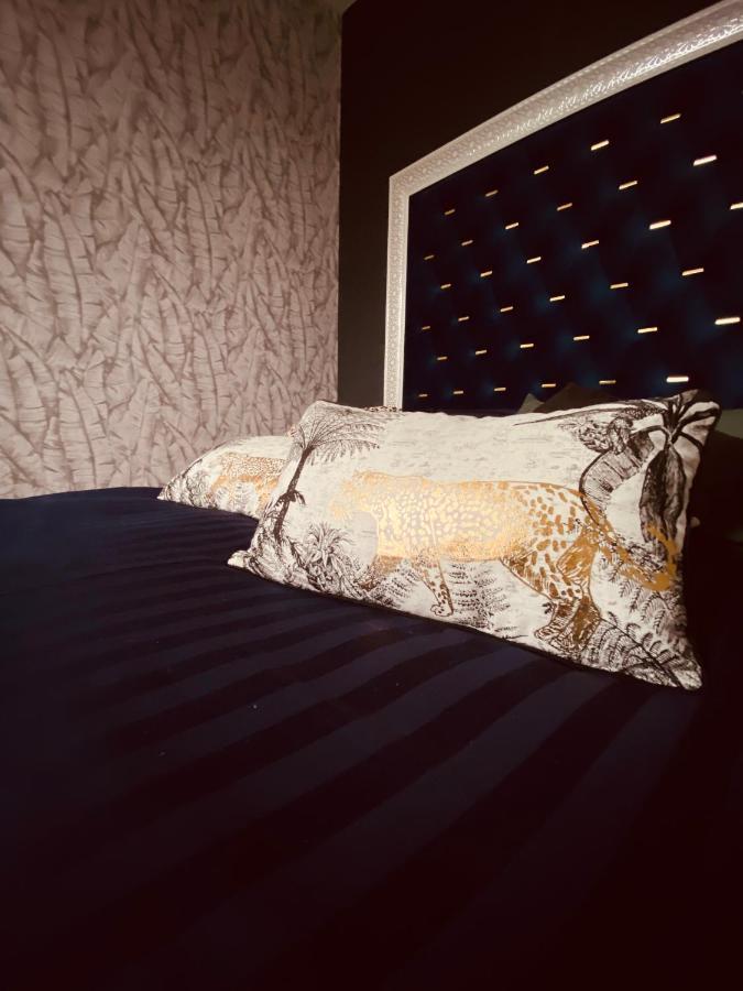 Hypolite Bed and Breakfast Avesnes-sur-Helpe Eksteriør billede